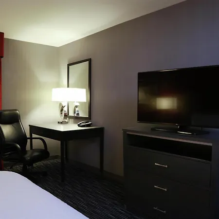 Hampton Inn & Suites Temecula-2